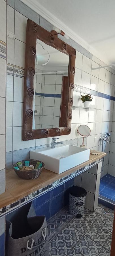 Kosta N'Tina Guest House Lefkáda Extérieur photo
